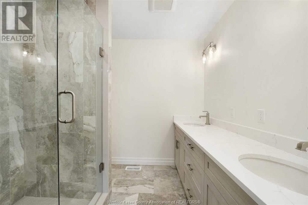 49 GRAF STREET Image 15