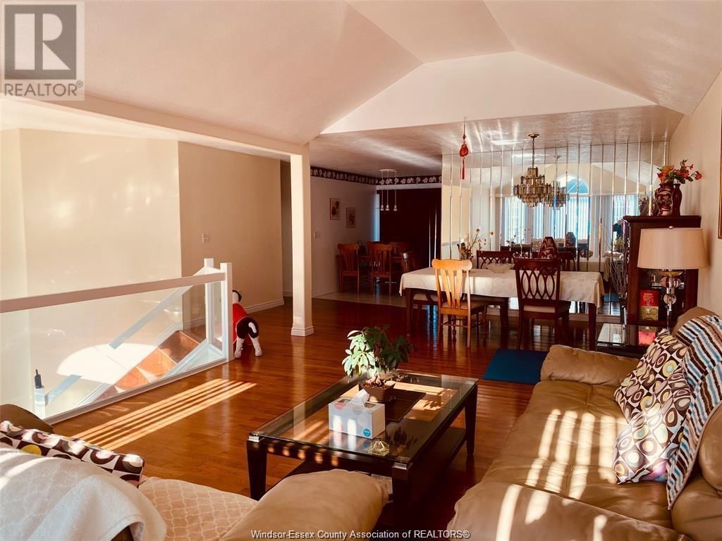 4348 GOLFCOURSE Image 4