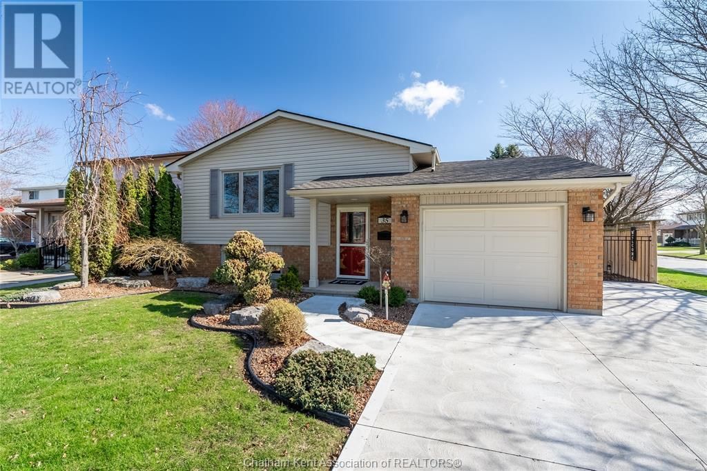 35 MONARCH DRIVE Image 1
