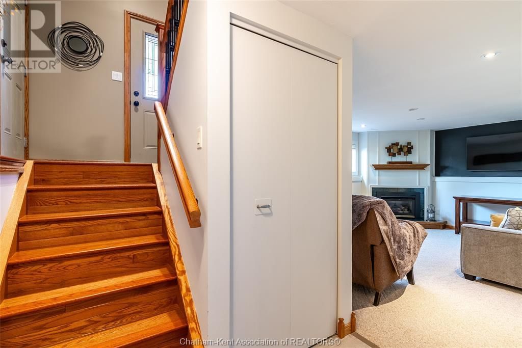 35 MONARCH DRIVE Image 21