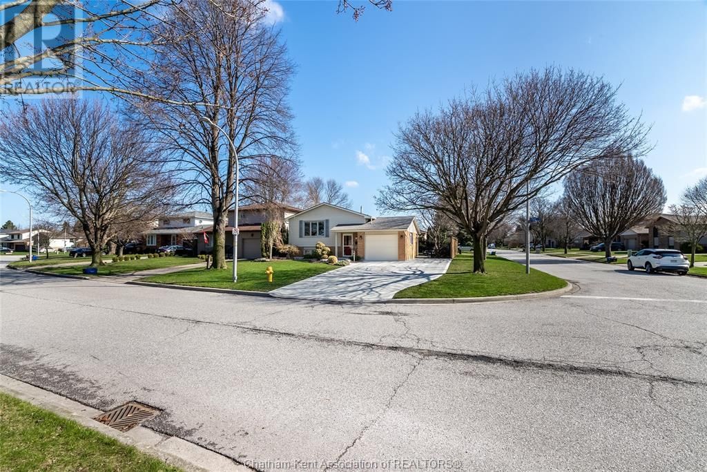 35 MONARCH DRIVE Image 42