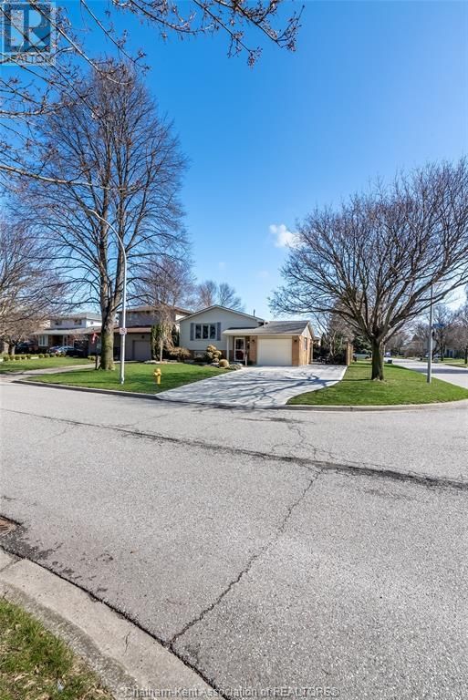 35 MONARCH DRIVE Image 43