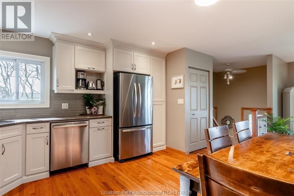 35 MONARCH DRIVE Image 8