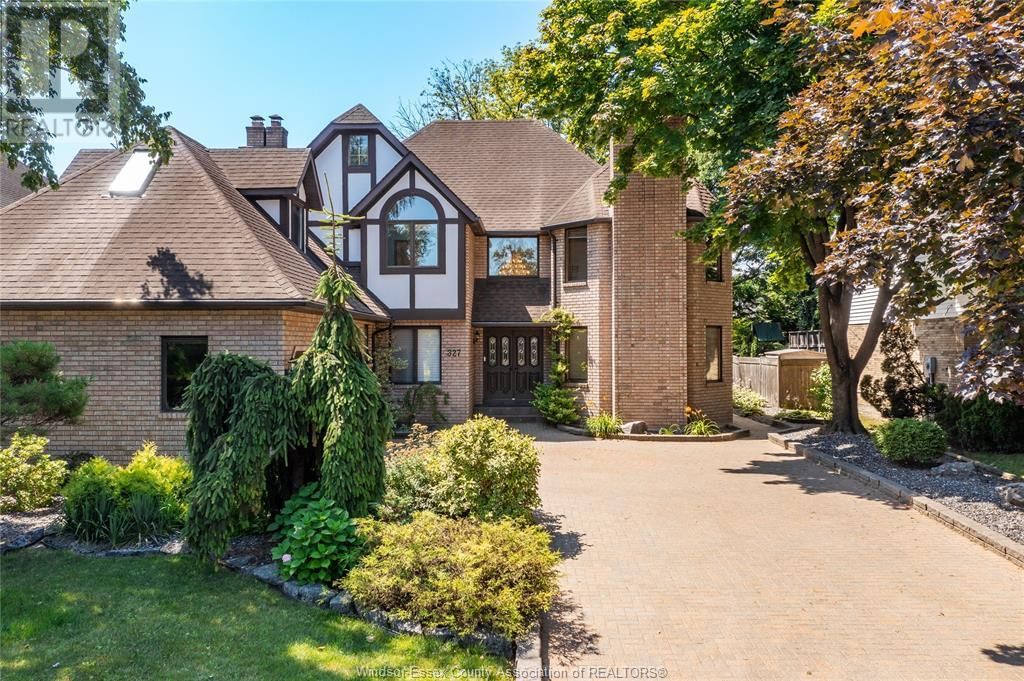 327 MAJESTIC DRIVE Image 2