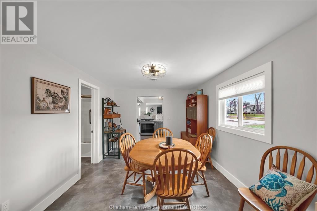 430 ROSS LANE Image 14