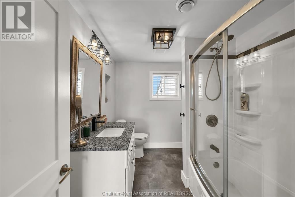 430 ROSS LANE Image 15