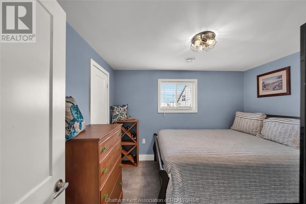 430 ROSS LANE Image 18