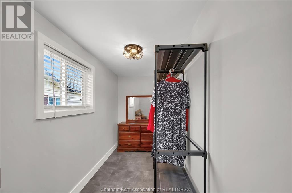 430 ROSS LANE Image 20