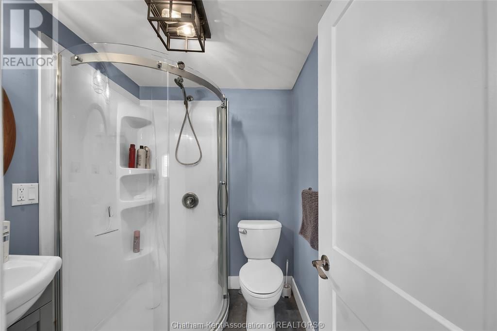 430 ROSS LANE Image 23