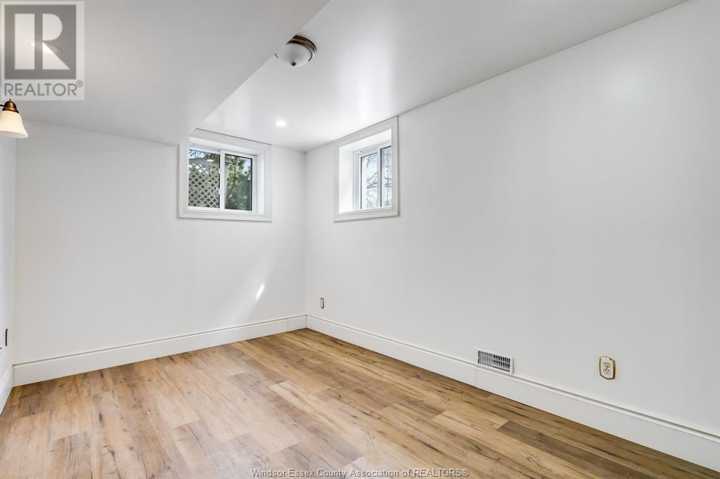 559 STANLEY Image 17