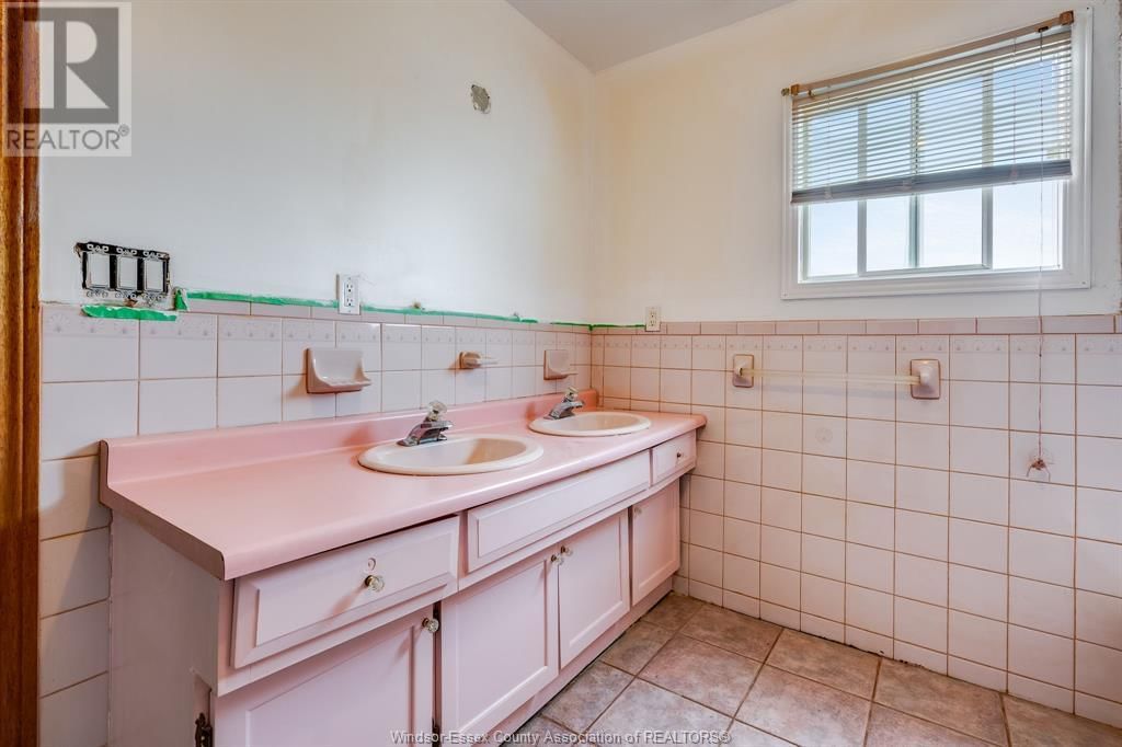 559 STANLEY Image 20