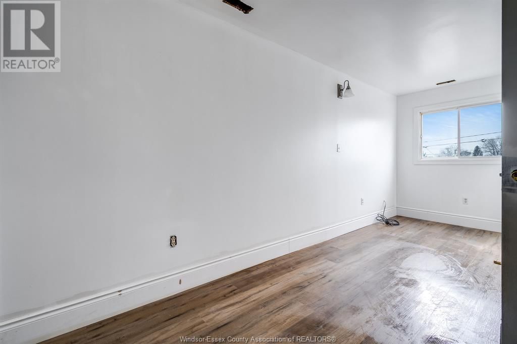 559 STANLEY Image 21