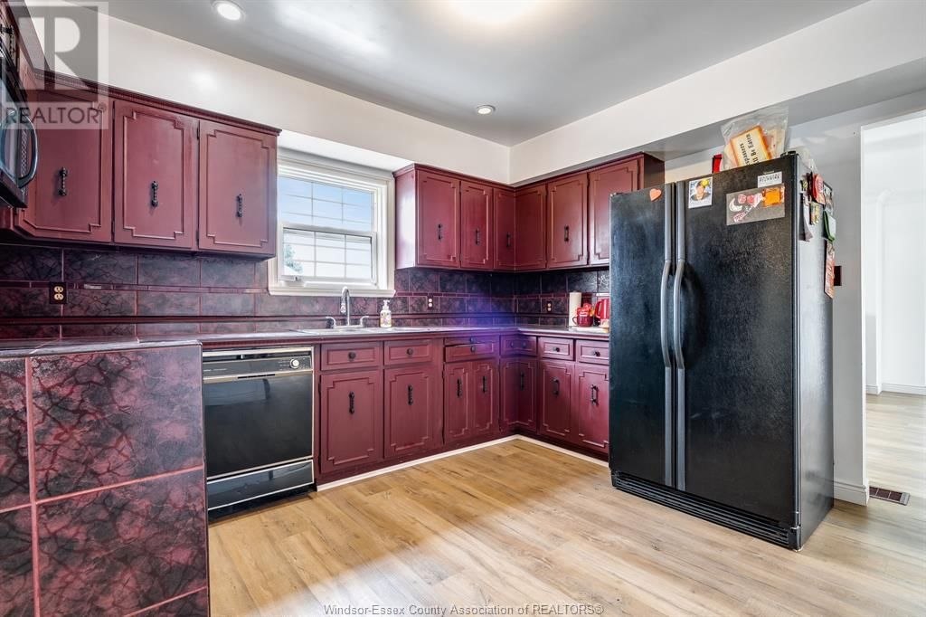 559 STANLEY Image 3