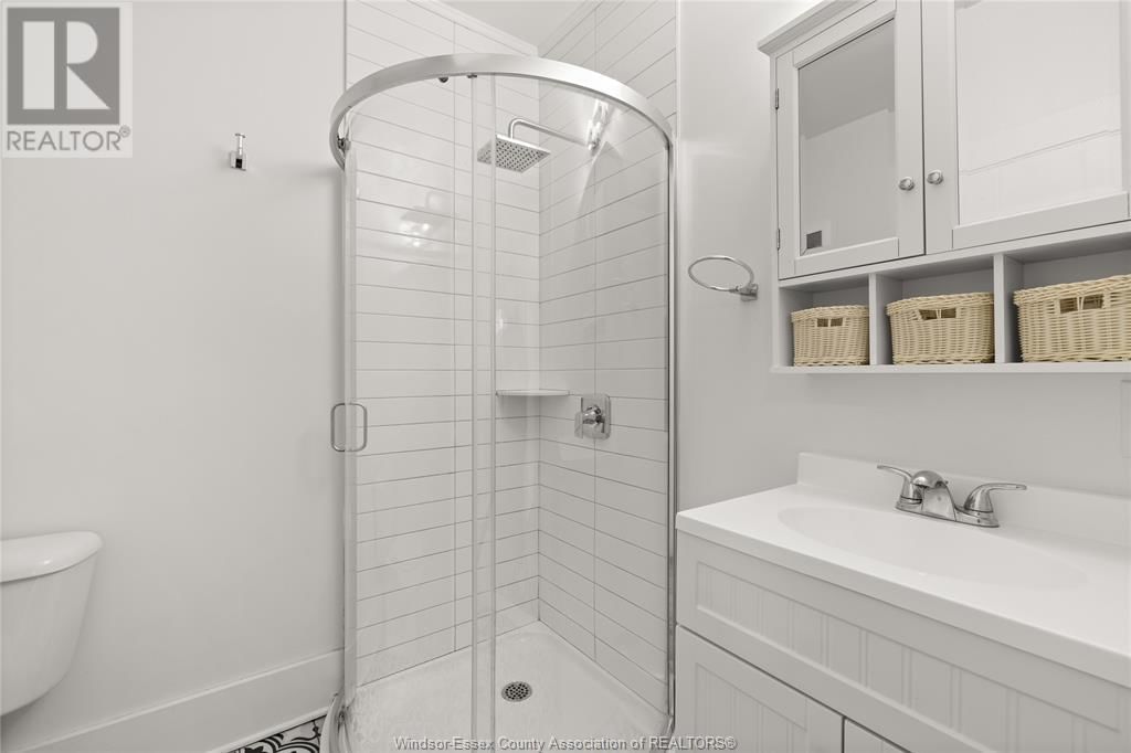 490 GILES BOULEVARD WEST Image 11
