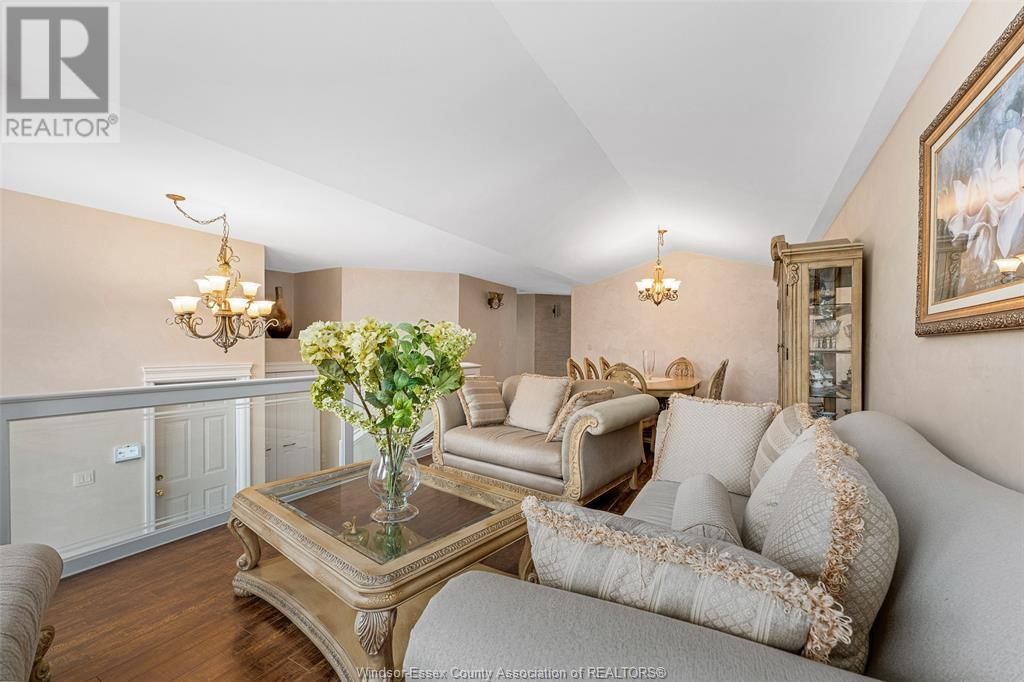 3675 DEERBROOK Image 15