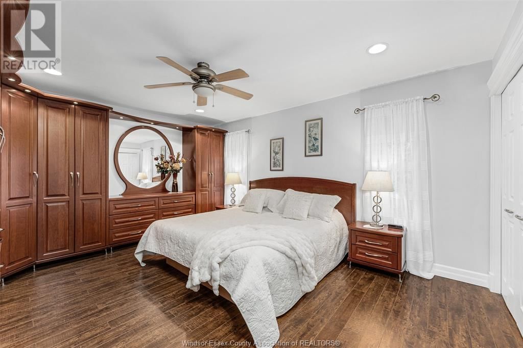 3675 DEERBROOK Image 23