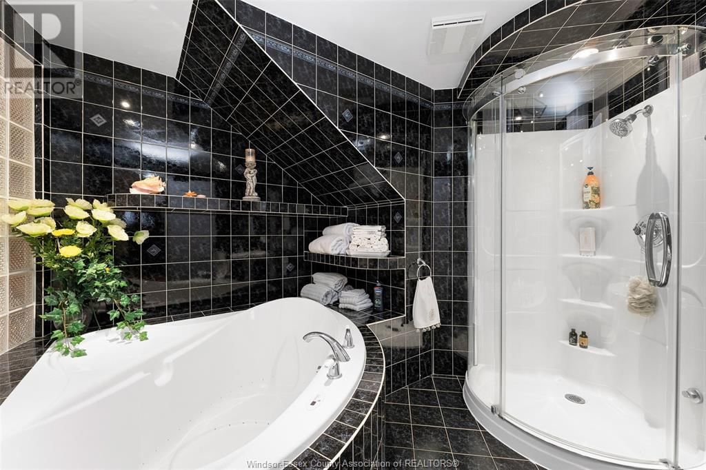 3675 DEERBROOK Image 37
