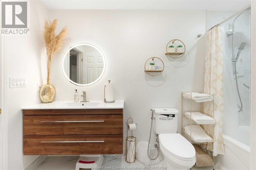 4763 JULIET CRESCENT Image 16