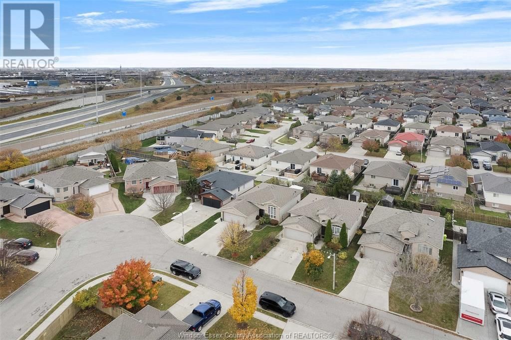 4763 JULIET CRESCENT Image 39