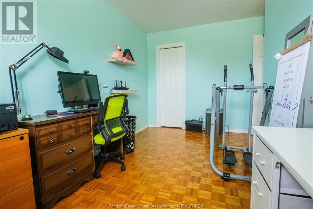 2964 GRANDVIEW STREET Image 15