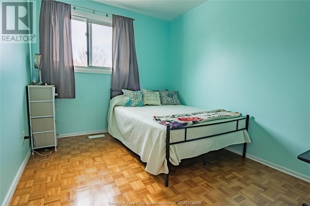 2964 GRANDVIEW STREET Image 17