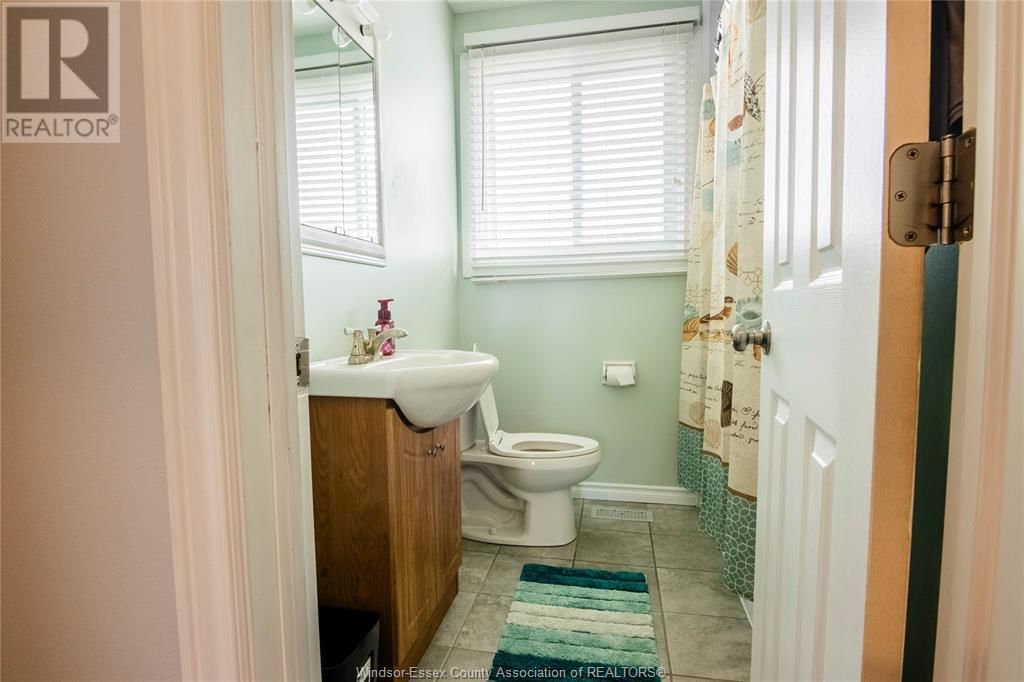 2964 GRANDVIEW STREET Image 18
