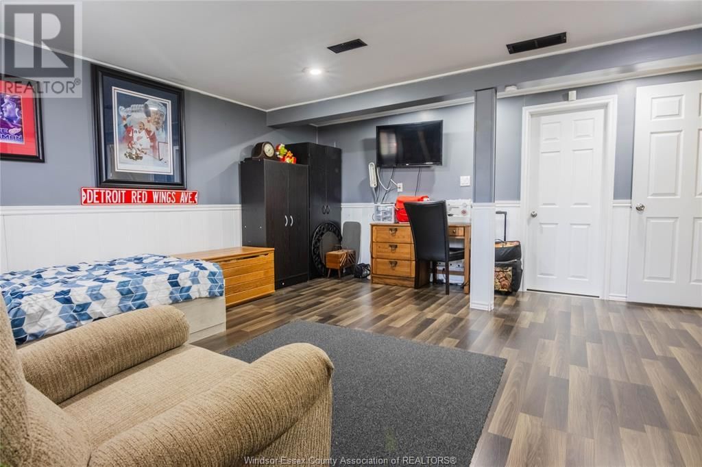 2964 GRANDVIEW STREET Image 20