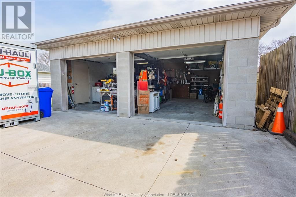 2964 GRANDVIEW STREET Image 22