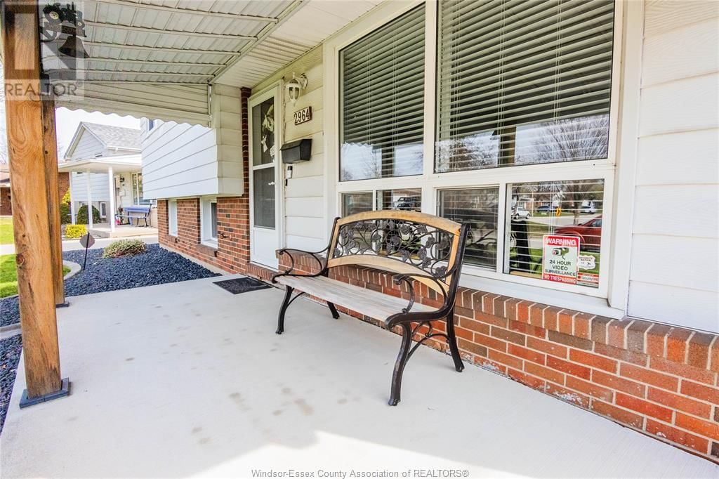 2964 GRANDVIEW STREET Image 5