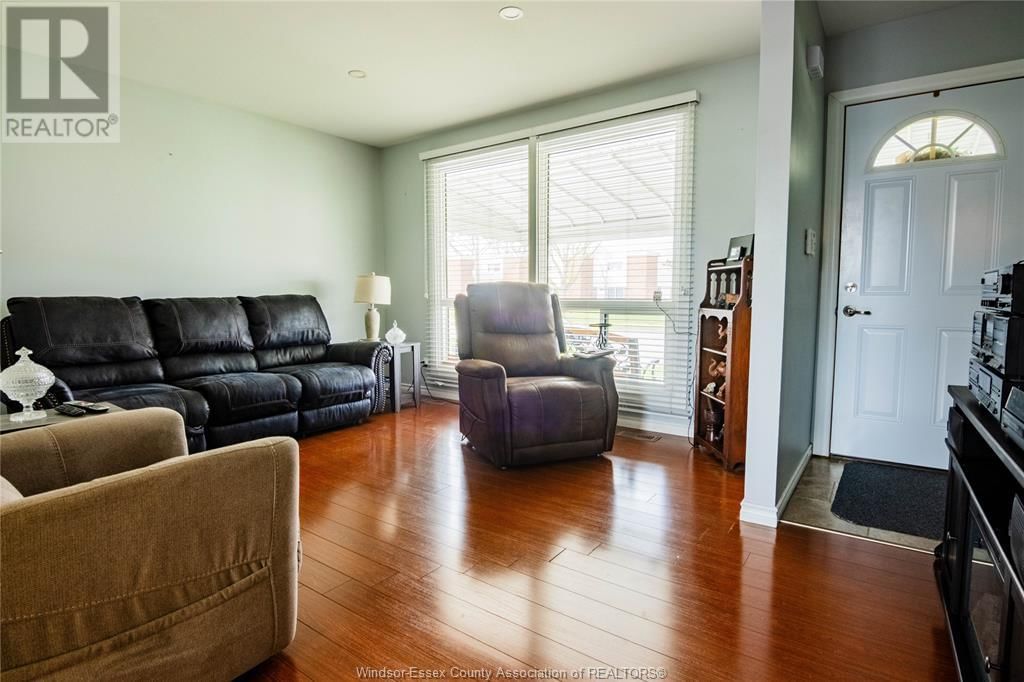 2964 GRANDVIEW STREET Image 8