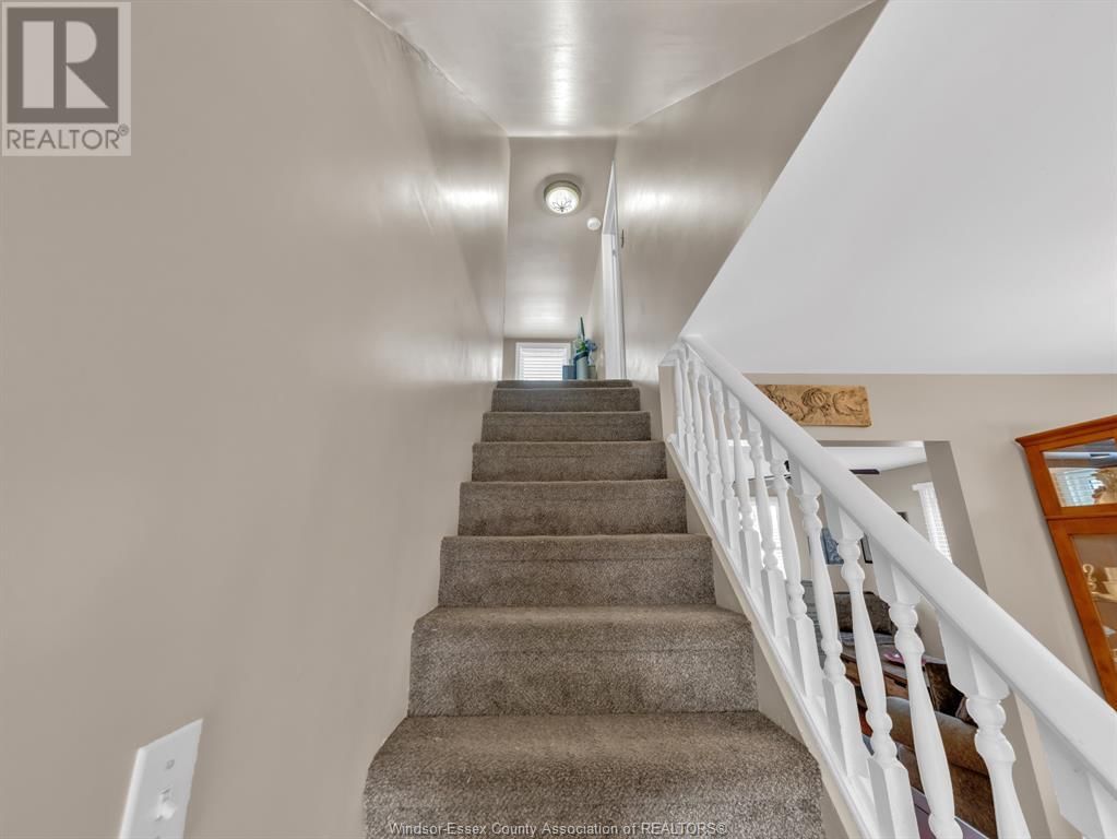 2051 BUCKINGHAM DRIVE Image 17