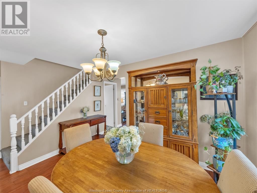 2051 BUCKINGHAM DRIVE Image 9