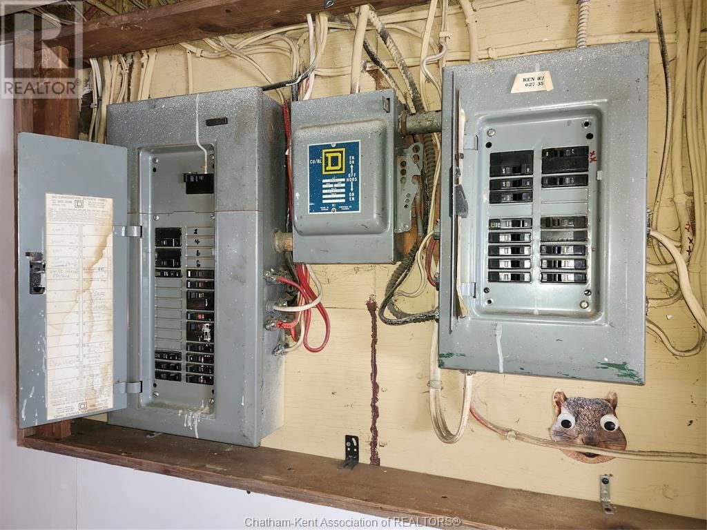 7703 BASE LINE ROAD Image 25
