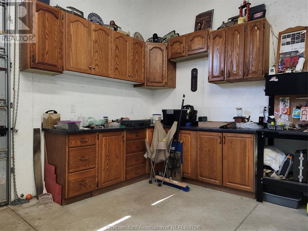 7703 BASE LINE ROAD Image 41
