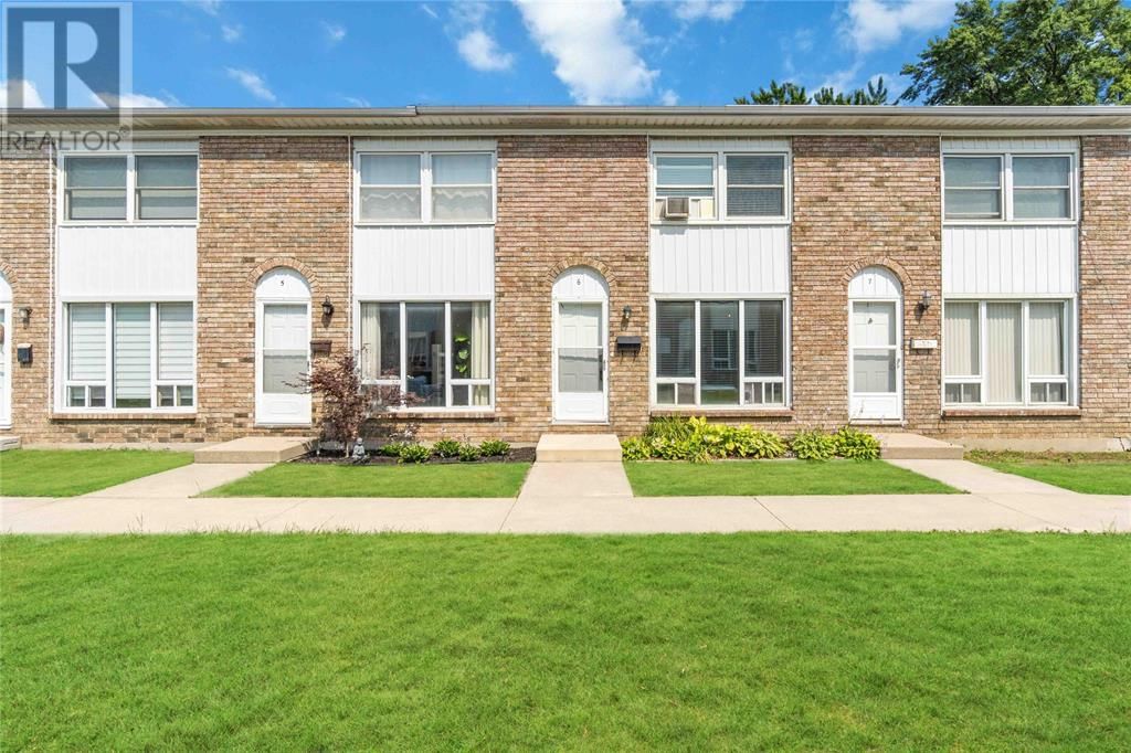 6 - 847 ROSS AVENUE Image 1
