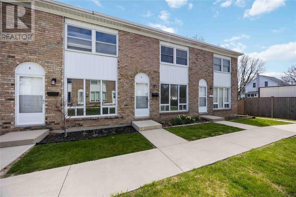 6 - 847 ROSS AVENUE Image 3