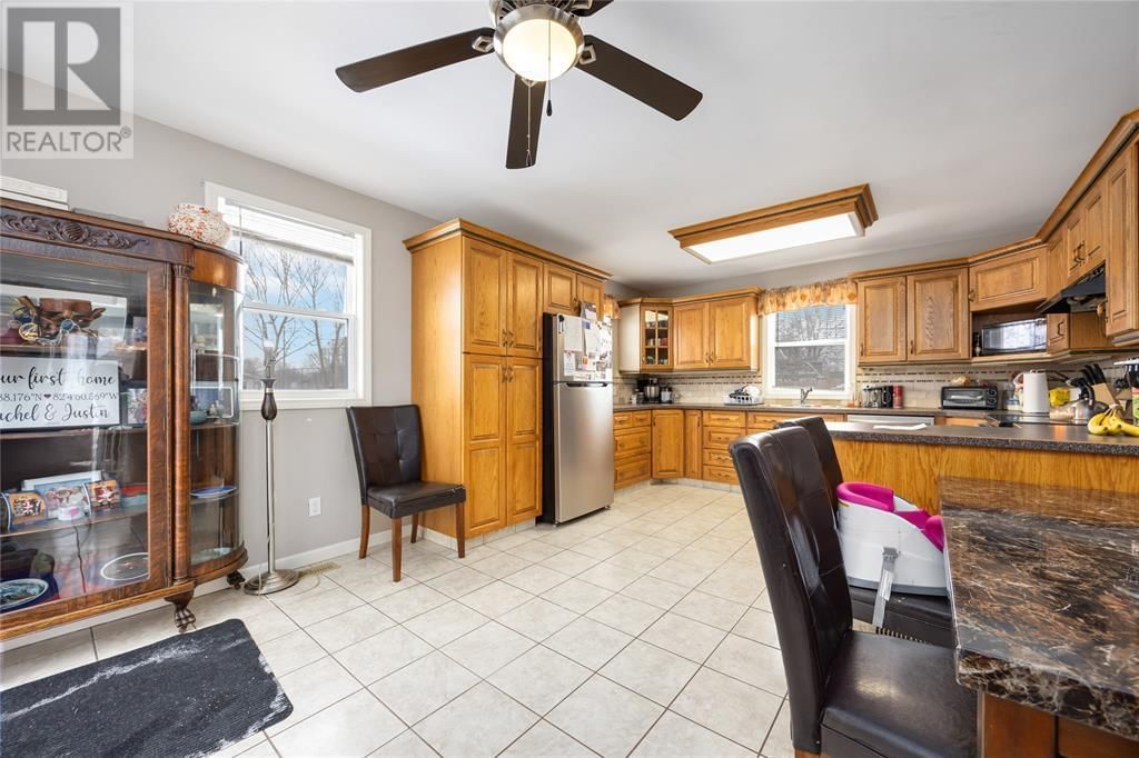 456 MURRAY STREET Image 8