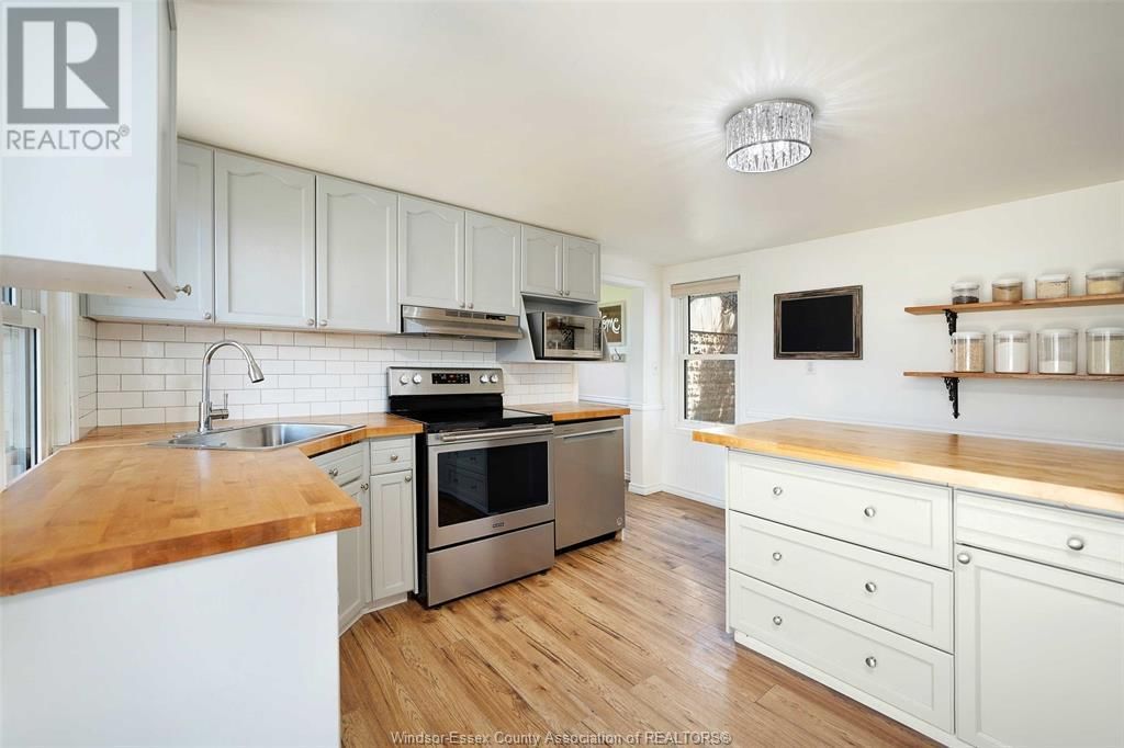 5290 HURON CHURCH LINE ROAD Image 12
