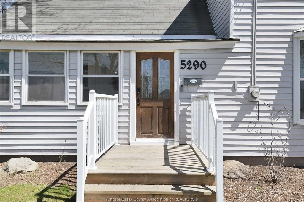 5290 HURON CHURCH LINE ROAD Image 2