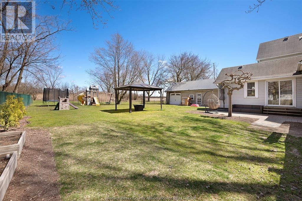 5290 HURON CHURCH LINE ROAD Image 31