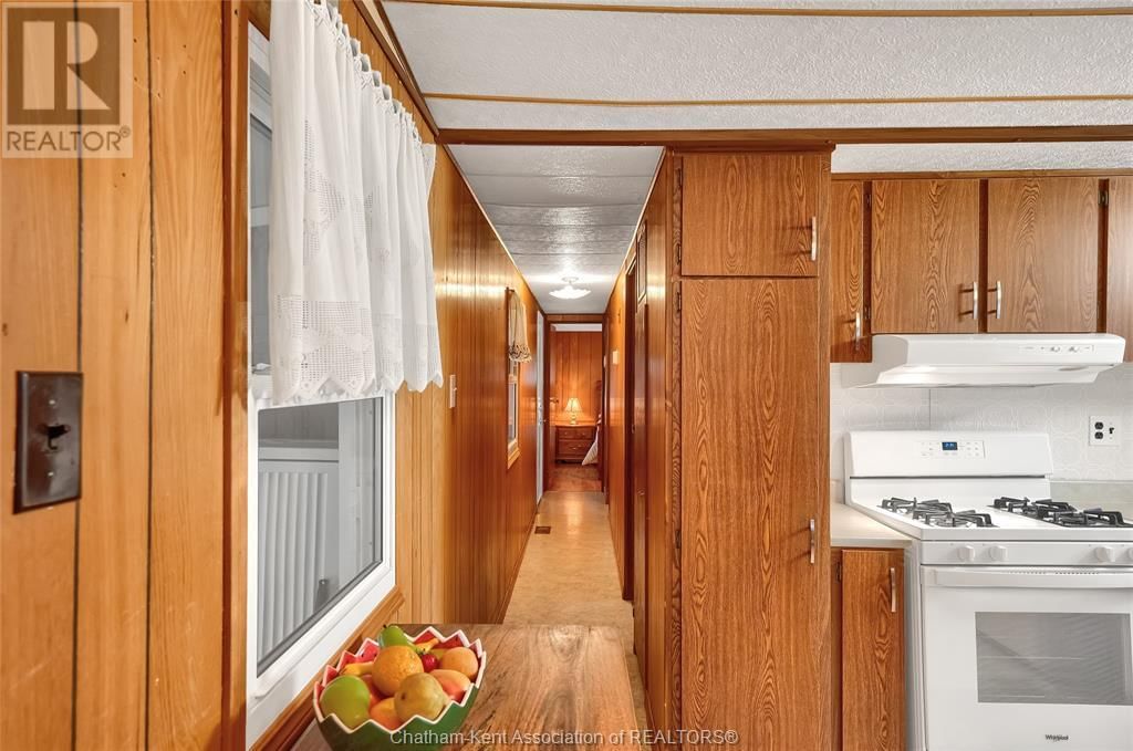 31 EATON COURT Image 10