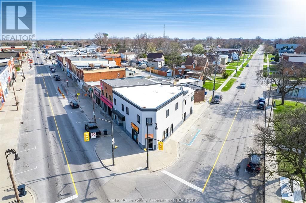 2 QUEEN ST. N. Image 49