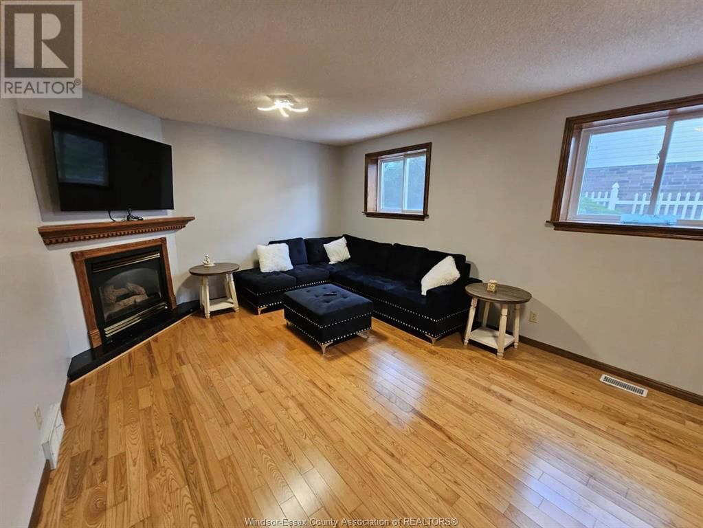 1237 KENWICK WAY Image 7