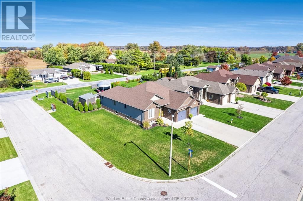 350 SELLICK DRIVE Image 3