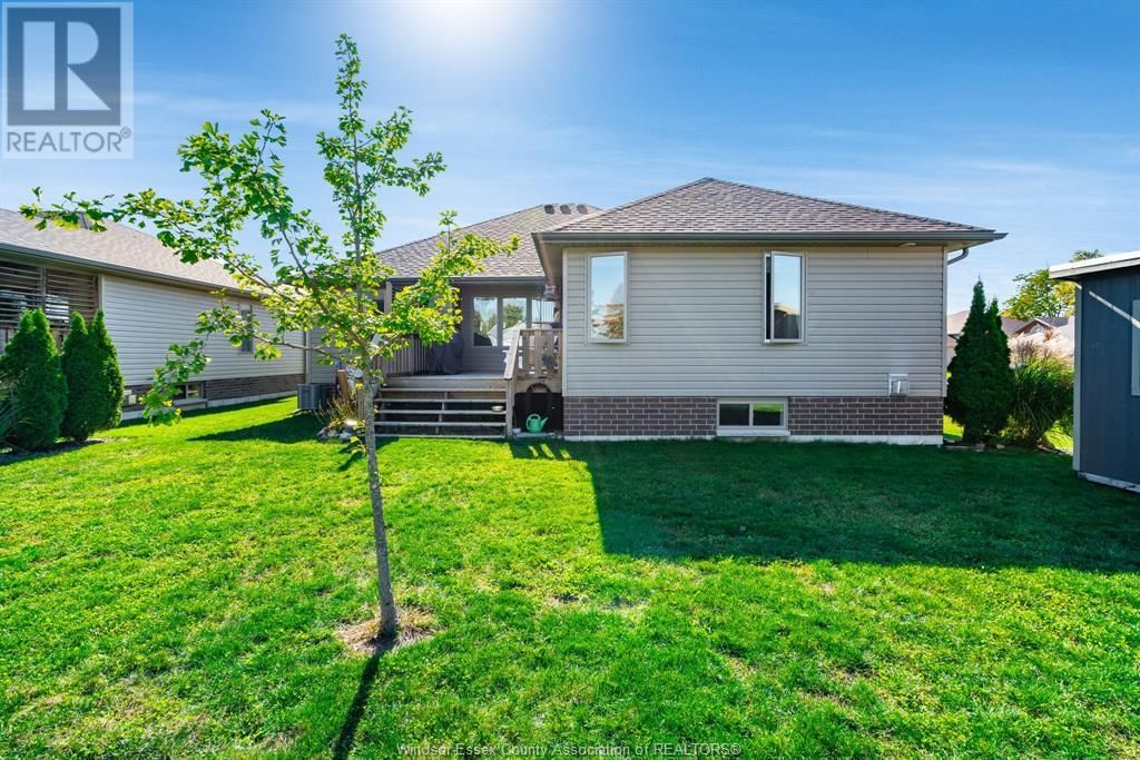 350 SELLICK DRIVE Image 39