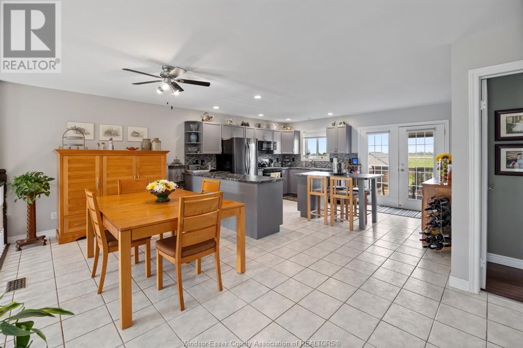 247 COLUMBUS DRIVE Image 29