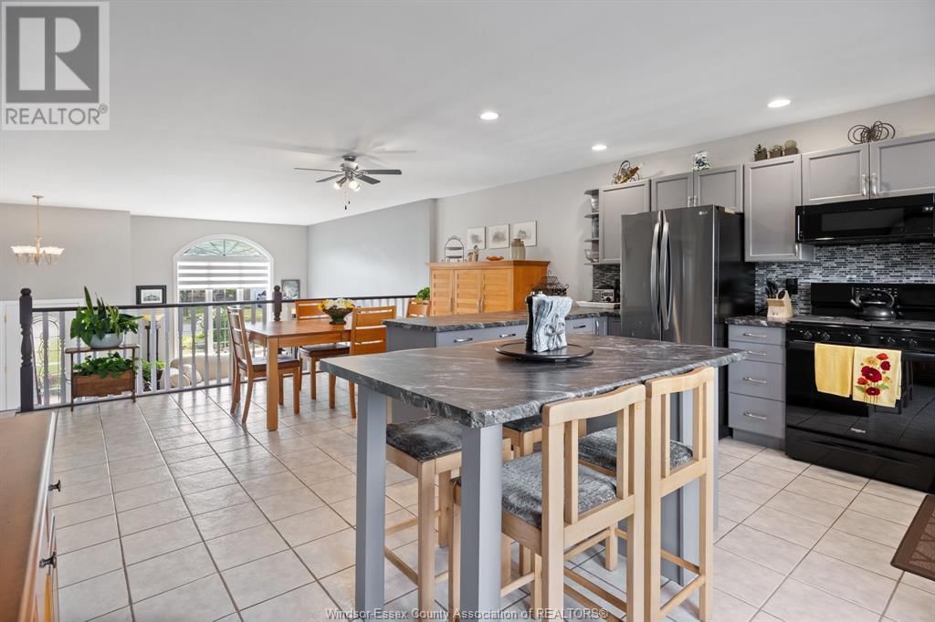 247 COLUMBUS DRIVE Image 32