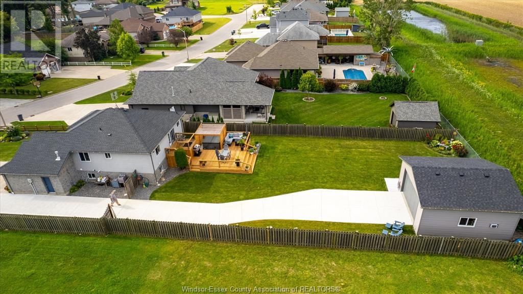 247 COLUMBUS DRIVE Image 6