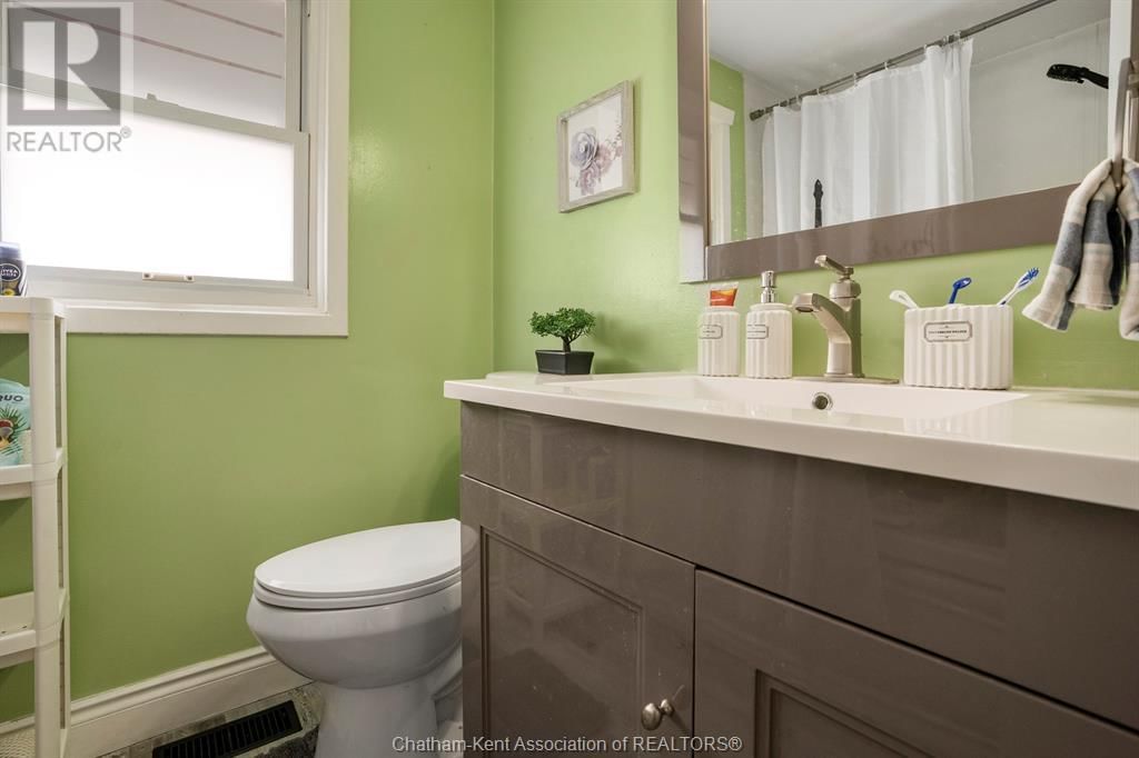 132 BERRY STREET Image 25