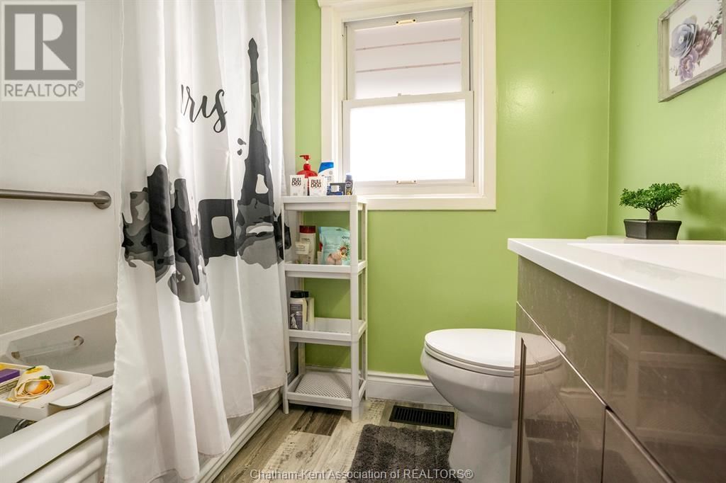 132 BERRY STREET Image 26